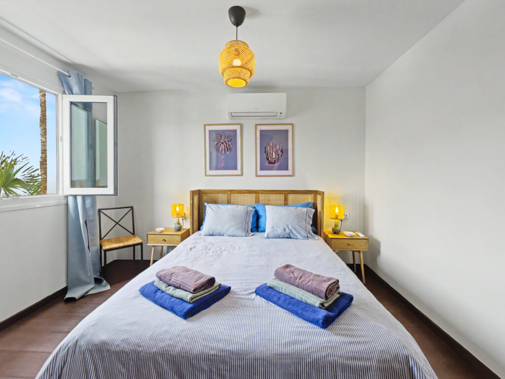 Master bedroom bed and pillows